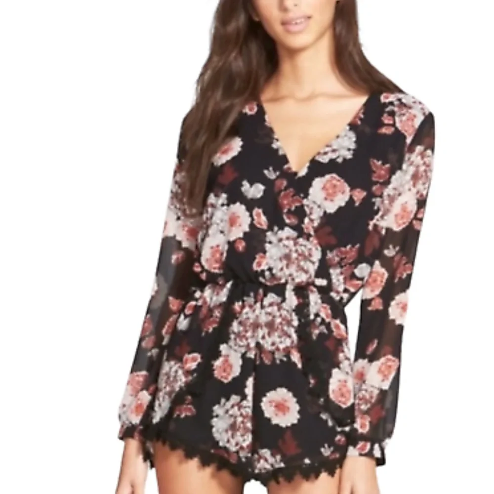 ASTR Romper - Picture 3 of 14